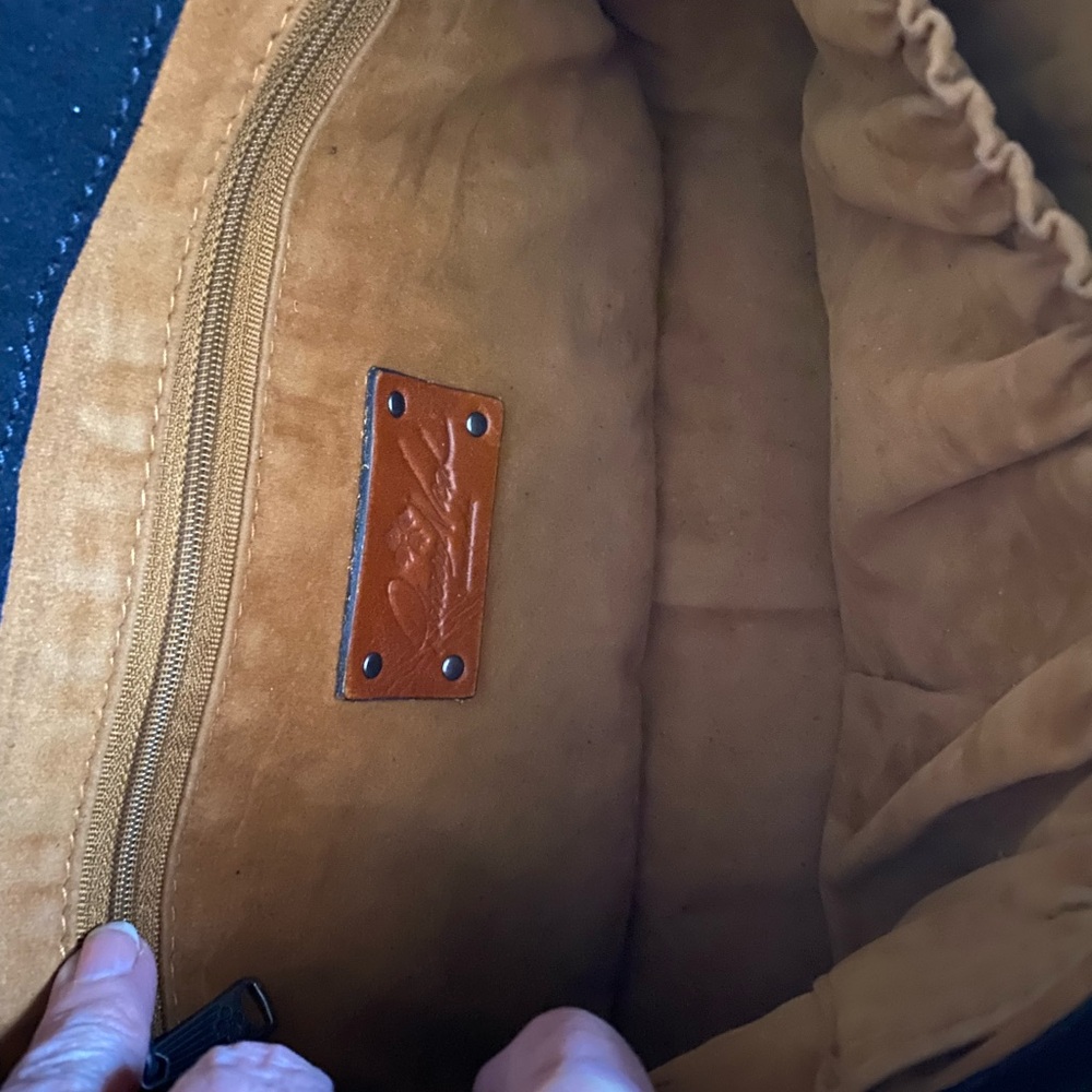 Euc-Patricia Nash Studded Guitar Strap & Italian … - image 4